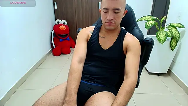 Snapshot of sebastian_oconnor77 chatting on 10-09-25, 12:47 sebastian oconnor77 online show from 10-09-25, 12:47