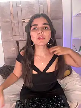 salomecute21 online show from 10-02-25, 01:29