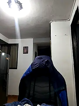 Pamelamiler   online show from 10-19-25, 10:49