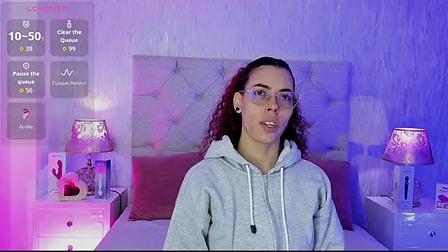 Snapshot of Pamelamiler__ chatting on 03-11-26, 12:33 Pamelamiler online show from 03-11-26, 12:33