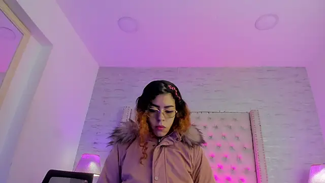 Pamelamiler   online show from 06-10-26, 12:26
