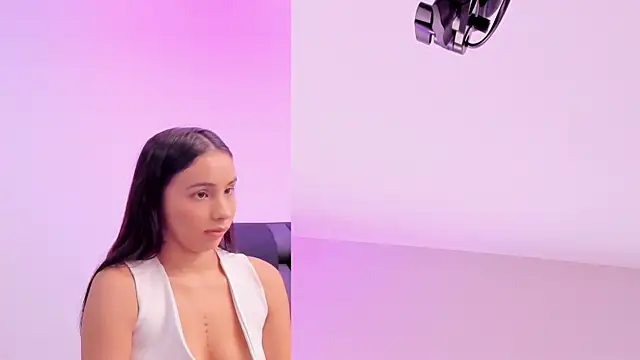 maily zanss online show from 06-26-26, 07:51