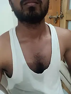 Snapshot of Marathi_bull chatting on 06-10-26, 05:23 Marathi bull online show from 06-10-26, 05:23