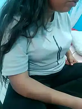 hotty-sapna online show from 10-31-25, 05:08