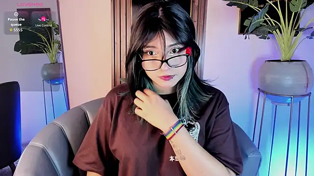 artemish   online show from 11-12-25, 12:27