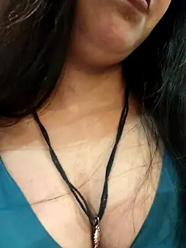 Maahhii 2 online show from 10-25-25, 06:46