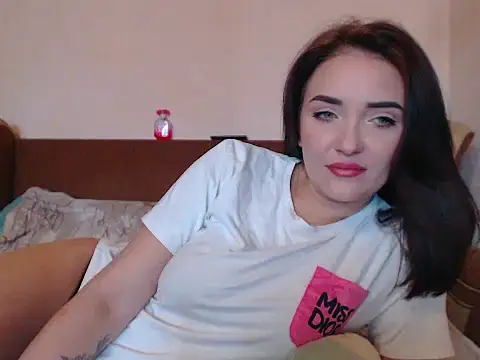 Veronica-Luxs online show from 10-07-25, 11:40