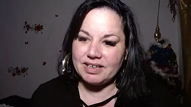 andreea2011 online show from 10-06-25, 07:44