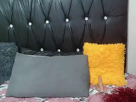 Lsnickykhanyile online show from 11-09-25, 05:22