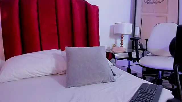 sophiacuttee online show from 09-26-25, 12:09