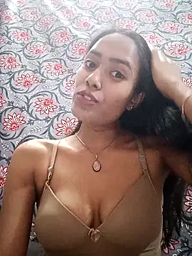 Snapshot of hornylizia123 chatting on 04-17-26, 05:05 hornylizia123 online show from 04-17-26, 05:05