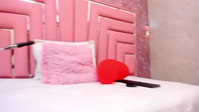 ALYANNA HOT  online show from 02-17-26, 11:40