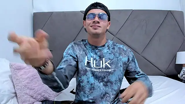 andrew colleman online show from 10-05-25, 05:50