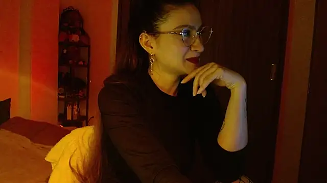 Snapshot of lia_ana chatting on 02-24-26, 05:27 lia ana online show from 02-24-26, 05:27