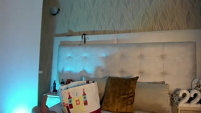 AbbyBeck online show from 10-23-25, 12:15