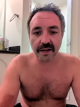 cloudymatt online show from 10-18-25, 04:48