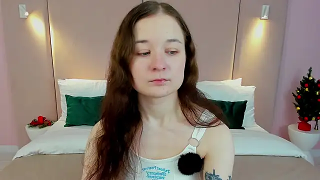 Snapshot of NancyJonson chatting on 12-22-25, 03:03 NancyJonson online show from 12-22-25, 03:03