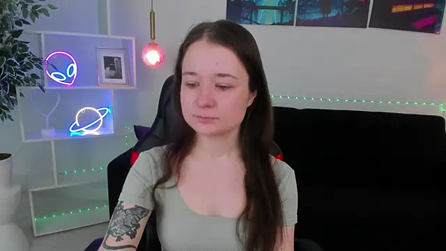 Snapshot of NancyJonson chatting on 01-18-26, 03:21 NancyJonson online show from 01-18-26, 03:21