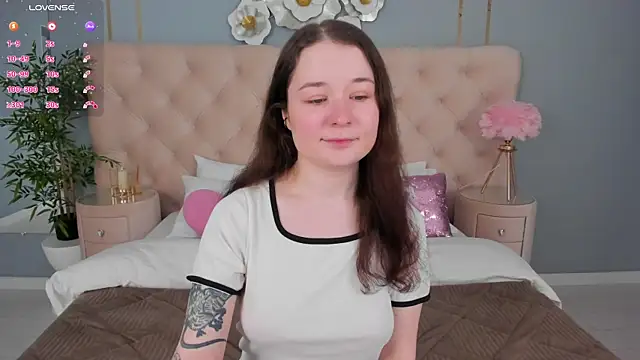 Snapshot of NancyJonson chatting on 04-10-26, 03:23 NancyJonson online show from 04-10-26, 03:23