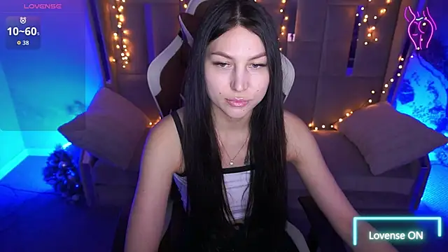 Snapshot of EliseVelour chatting on 02-22-26, 01:20 EliseVelour online show from 02-22-26, 01:20