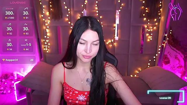 Snapshot of EliseVelour chatting on 03-05-26, 01:51 EliseVelour online show from 03-05-26, 01:51