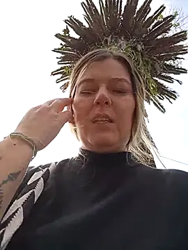 Fernandar2025 online show from 12-15-25, 06:34