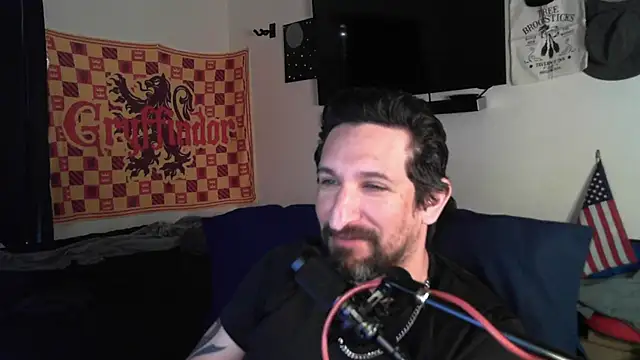 DevilPup75  online show from 10-09-25, 09:46