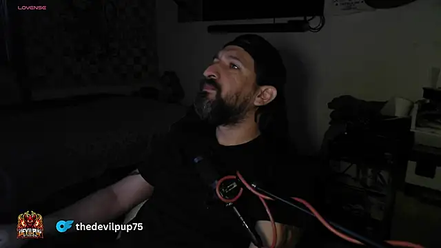 DevilPup75  online show from 02-01-26, 07:56