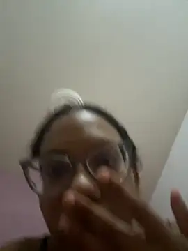 Valen1800 online show from 09-13-25, 01:27