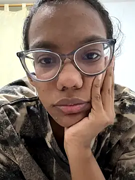 Valen1800 online show from 10-14-25, 01:17