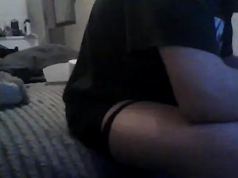 Snapshot of Thoma9034 chatting on 03-12-26, 01:23 Thoma9034 online show from 03-12-26, 01:23