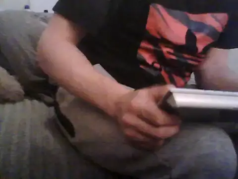 Snapshot of Thoma9034 chatting on 04-04-26, 12:31 Thoma9034 online show from 04-04-26, 12:31