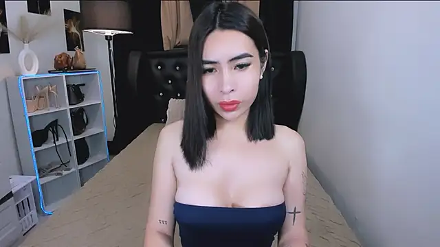 Snapshot of Claudia_empress chatting on 04-20-26, 06:31 Claudia empress online show from 04-20-26, 06:31
