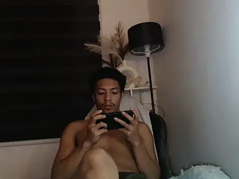 Asian gregor online show from 10-03-25, 07:11