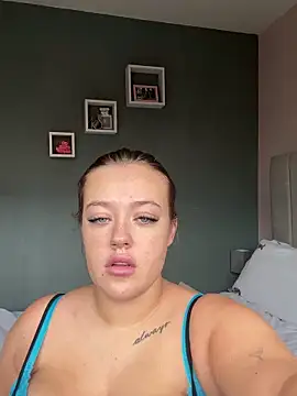 Snapshot of GoddessPrincesss chatting on 11-06-25, 01:56 GoddessPrincesss online show from 11-06-25, 01:56