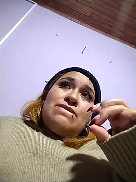 sara-lopez1 online show from 10-29-25, 12:57