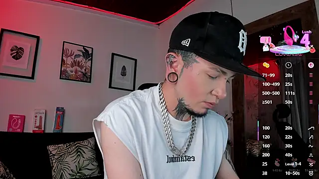 tyler jones  online show from 10-07-25, 03:58