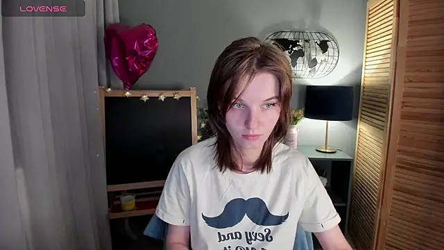 Madelaineses online show from 10-14-25, 02:40