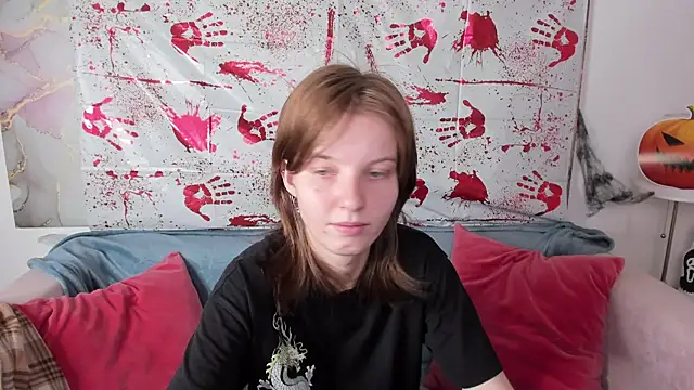 Madelaineses online show from 10-25-25, 09:06