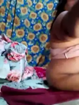 Snapshot of Huge_mama69 chatting on 02-24-26, 03:59 Huge mama69 online show from 02-24-26, 03:59