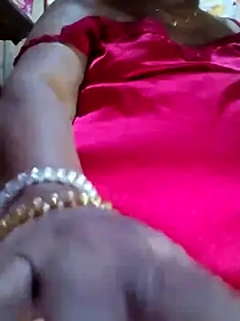 Snapshot of Huge_mama69 chatting on 03-22-26, 11:46 Huge mama69 online show from 03-22-26, 11:46