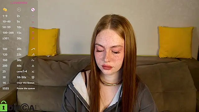 Roxy Sunnny online show from 10-21-25, 09:32