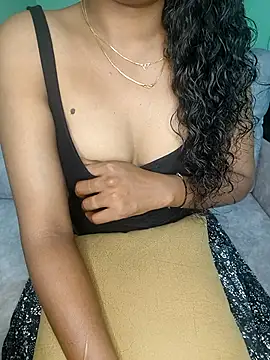 Snapshot of Tamilpallavi chatting on 10-11-25, 01:27 Tamilpallavi online show from 10-11-25, 01:27