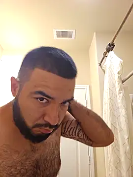 Snapshot of Lb228w chatting on 10-05-25, 01:48 Lb228w online show from 10-05-25, 01:48