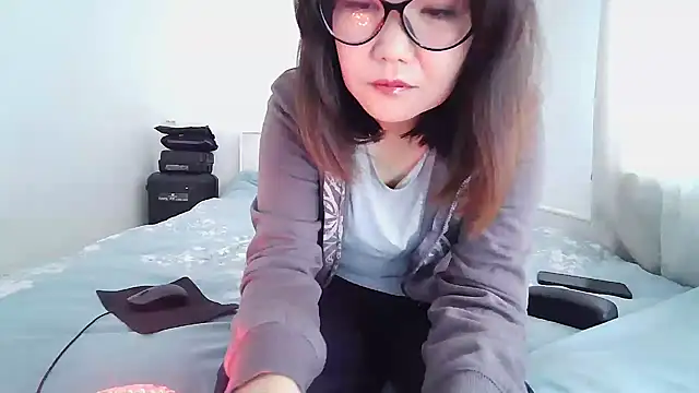 sakuradelreina online show from 10-10-25, 04:00