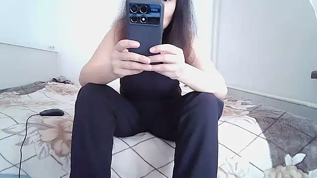 Snapshot of sakuradelreina chatting on 02-20-26, 04:42 sakuradelreina online show from 02-20-26, 04:42