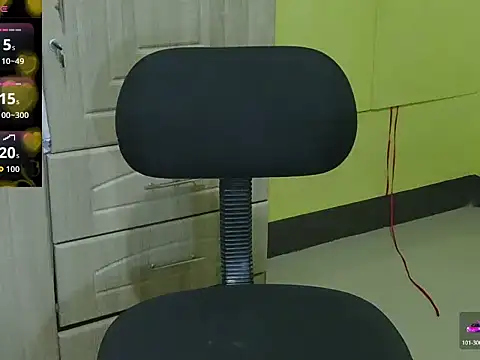 Snapshot of HornyAsian4uxx chatting on 10-23-25, 08:35 HornyAsian4uxx online show from 10-23-25, 08:35