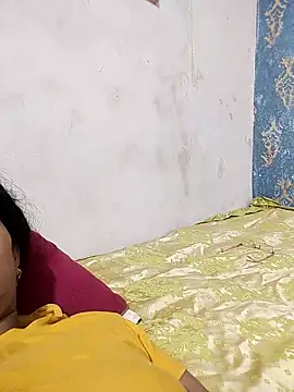Snapshot of Soniya_Roy chatting on 09-10-25, 12:49 Soniya Roy online show from 09-10-25, 12:49