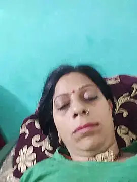 Snapshot of Soniya_Roy chatting on 05-13-26, 01:58 Soniya Roy online show from 05-13-26, 01:58