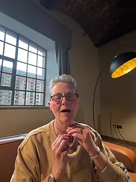 Curvy-Jinx online show from 02-25-26, 05:00